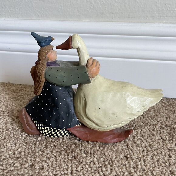 Williraye Studio Girl Hugging Goose Figurine WW2738 Vintage 1998 - Picture 3 of 6
